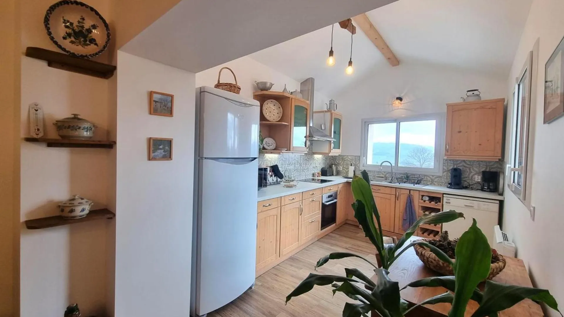 Gite 4 Pers, Terrasse & Jardin, Pres Des Bois Noirs - Fr-1-496-348 Saint-Priest-la-Prugne