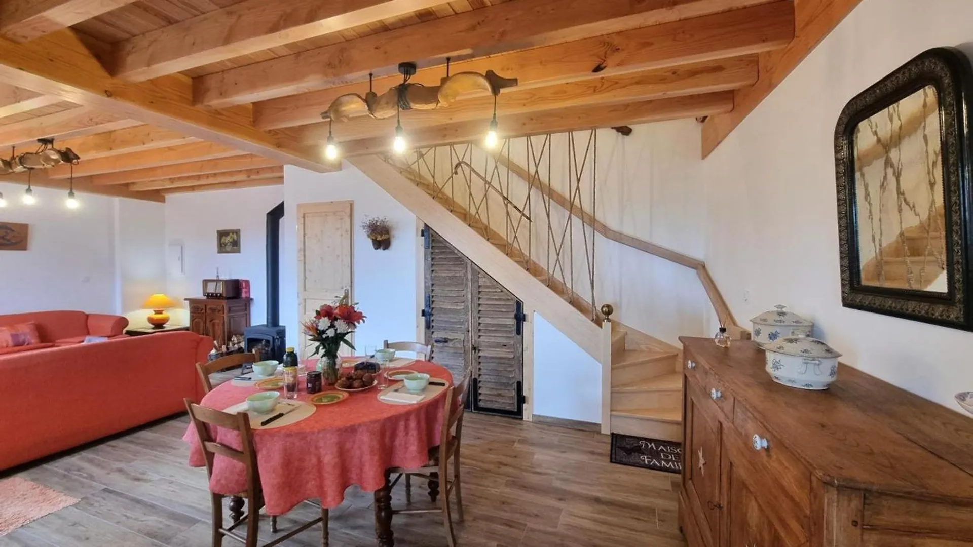 Gite 4 Pers, Terrasse & Jardin, Pres Des Bois Noirs - Fr-1-496-348 Saint-Priest-la-Prugne Holiday home